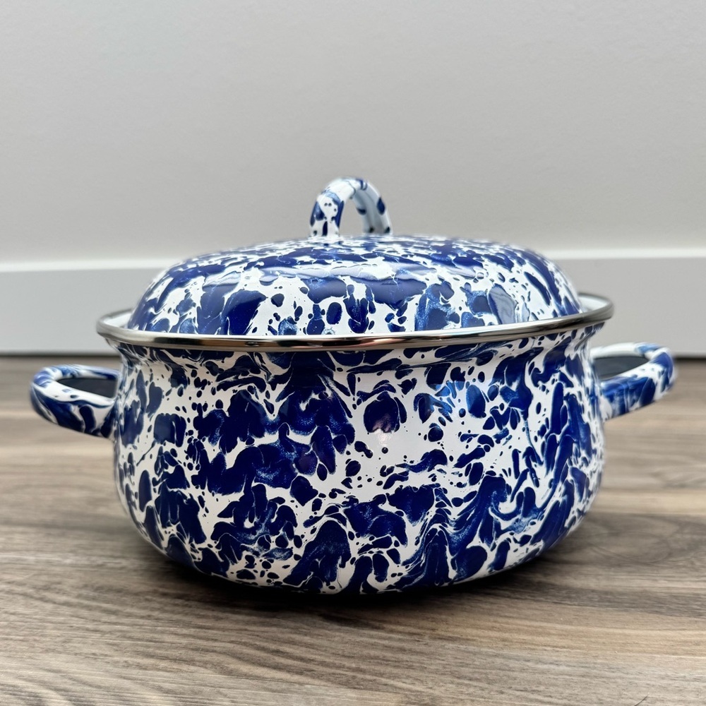 Golden Rabbit | Cobalt Swirl Dutch Oven